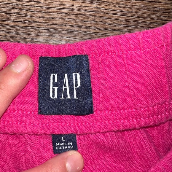 Gap Shorts Size L - Picture 2 of 4